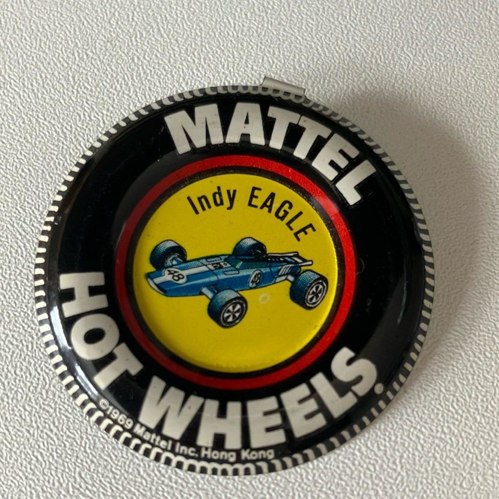 Vintage 1969 Hot Wheels blue Indy Eagle metal pin